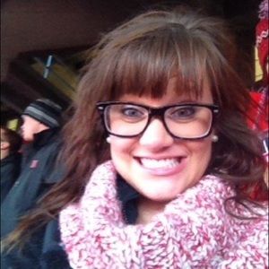 Meet your Posher, Lauren