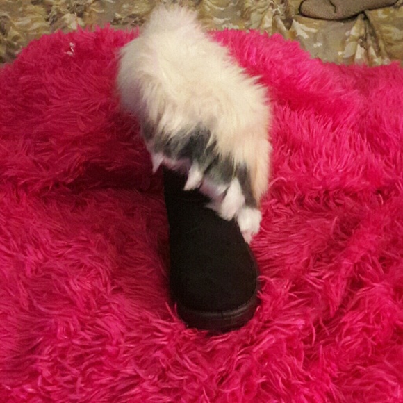 brand new snow boots - Picture 3 of 4