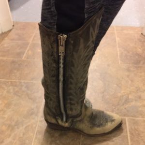 Old gringo cowboy boots