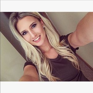 Meet your Posher, Monica