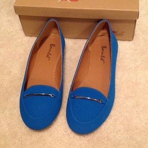 Awesome Turquoise flats