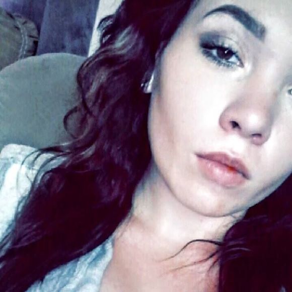 Meet your Posher, Stefani