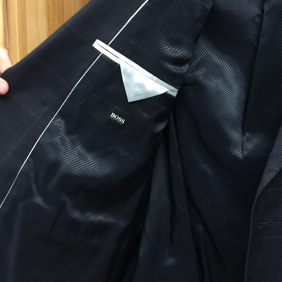Blazer - Picture 2 of 2