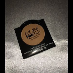 LA Girl HD Pro Pressed Face Powder Warm Carmel