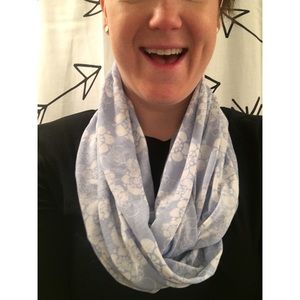 PRICE ⬇️ NEW! Lightweight Aspire Infinity Scarf!