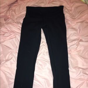 Black lulu lemon leggings