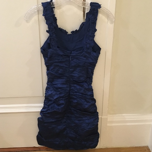 Bcbg flower detail dress - Picture 4 of 8