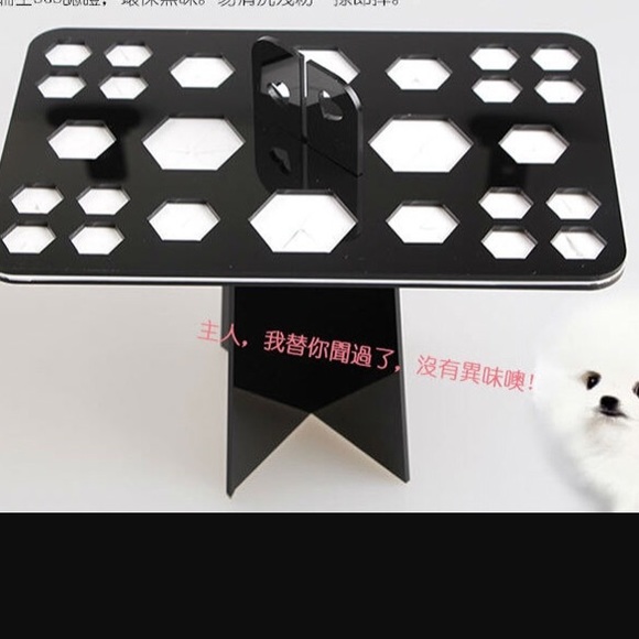 Makeup brush holder