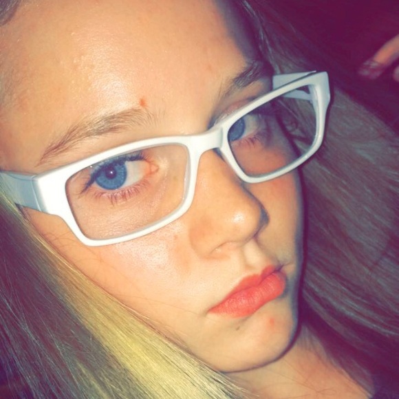 Meet your Posher, Grace - Picture 1 of 1