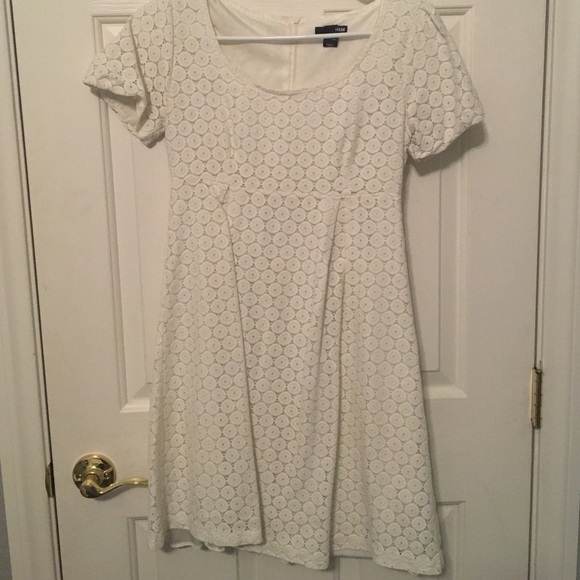 Easter dress - Picture 1 of 2