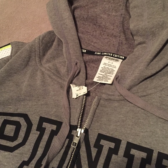 🆕VS PINK Limited Edition Grey Faux Leather Hoodie - Picture 4 of 4
