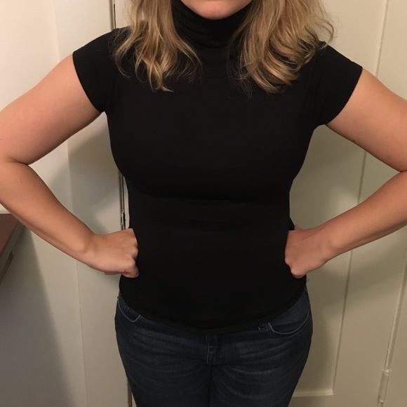 Bebe short sleeve turtle neck