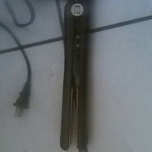 Andis multiheat ceramic hair straightener