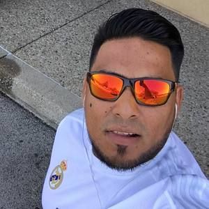 Meet your Posher, Erick