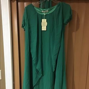 Short sleeve green dress