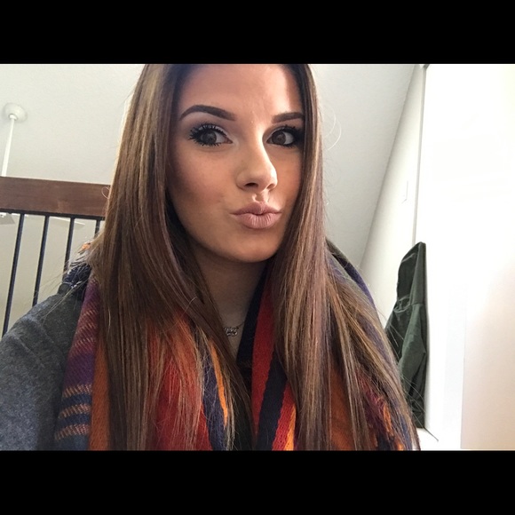 Meet your Posher, Alysa