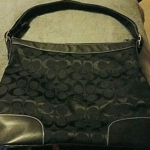 Coach purse - Picture 2 of 4