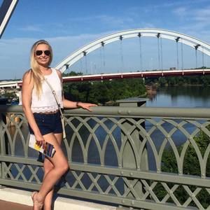 Meet your Posher, Paulina