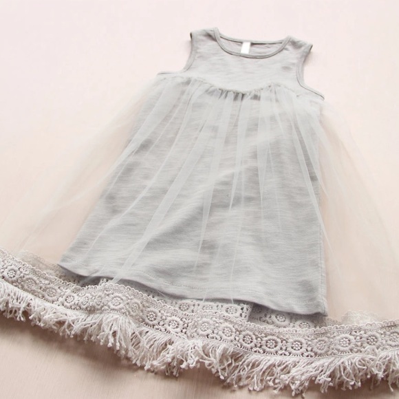 💕SUPER cute girls dress gray with sheer fringe - Picture 3 of 4