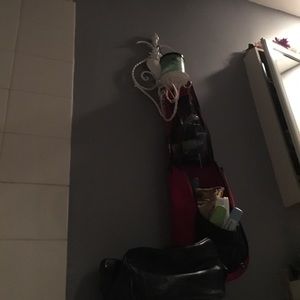 Meet your Posher, Cari