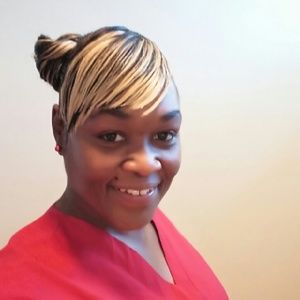 Meet your Posher, Latonya