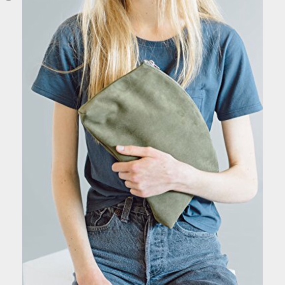 NWT Buttery Leather clutch or Cosmetic bag - Picture 4 of 6