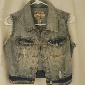 Short sleeve denim half jacket