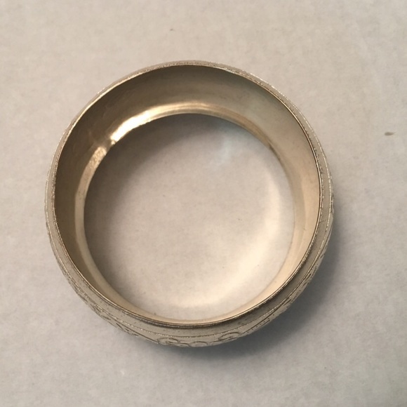 Bangle - Picture 2 of 3