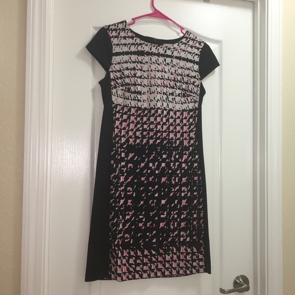 NY&Co Black/Pink/White Geometric Pattern Dress