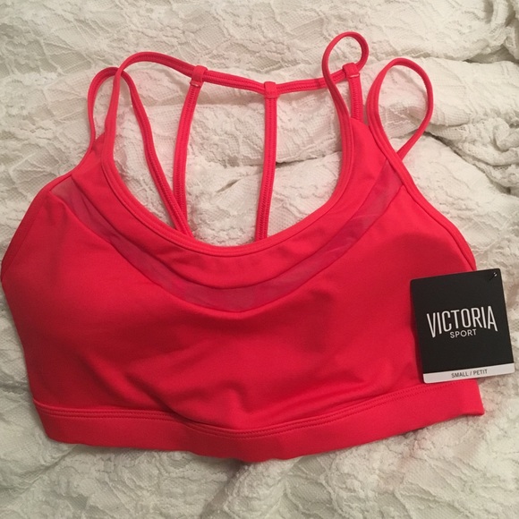 Victoria Sport Cross Back Yoga Bra in Red