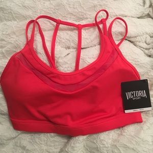 Victoria Sport Cross Back Yoga Bra in Red