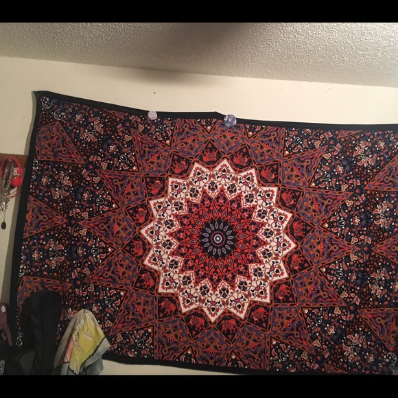Tarp mandala