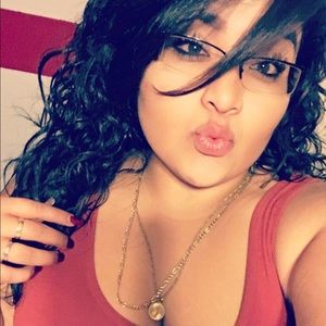 Meet your Posher, Aracely