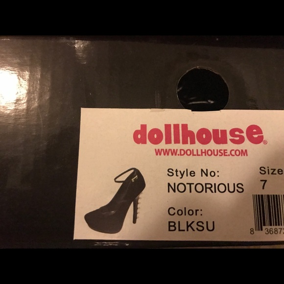 Brand new shoes!!! Purchased slightly damaged!!!! - Picture 2 of 2