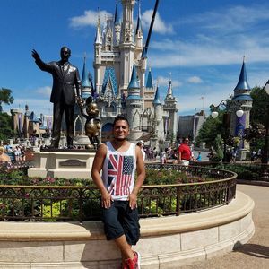 Meet your Posher, Javier