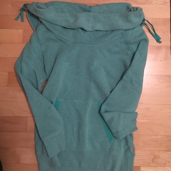 Lucy Cowl Neck Pullover with hood