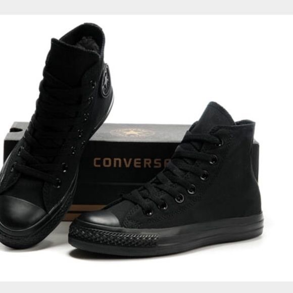 NEW in box. All black high top converse.