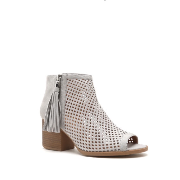 1 left!✨NWT. Grey perforated peep toe booties - Picture 4 of 6