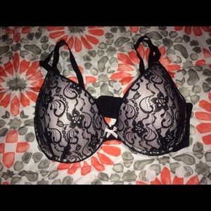 Ladies black lace bra