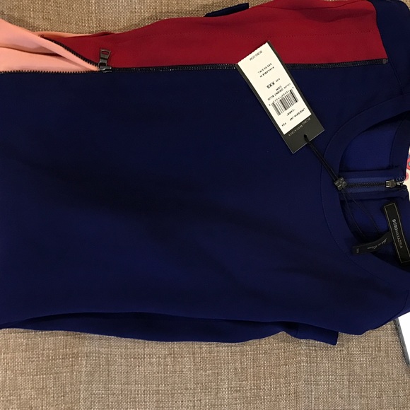 BCBGMaxAzria Asymmetrical Zipper-Detailed Top - Picture 3 of 4