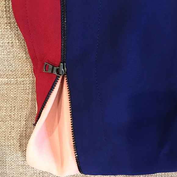 BCBGMaxAzria Asymmetrical Zipper-Detailed Top - Picture 4 of 4