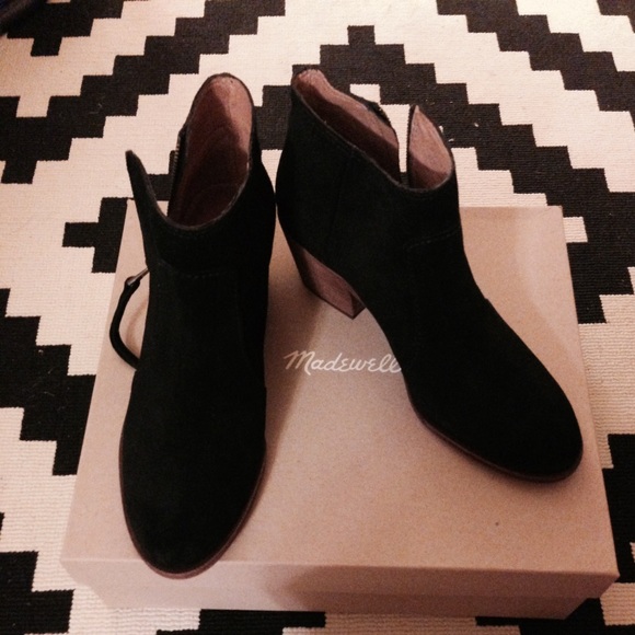 *BRAND NEW Madewell : The Janice Boot in Suede 8.5