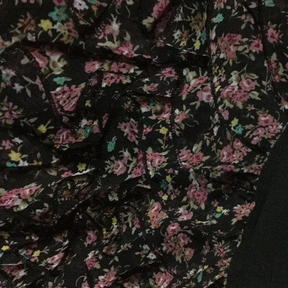 Forever 21 Floral Skirt - Picture 2 of 3