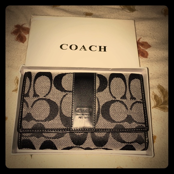 Coach wallet