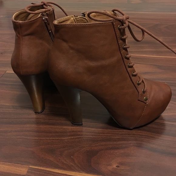 Shoes - Ankle booties