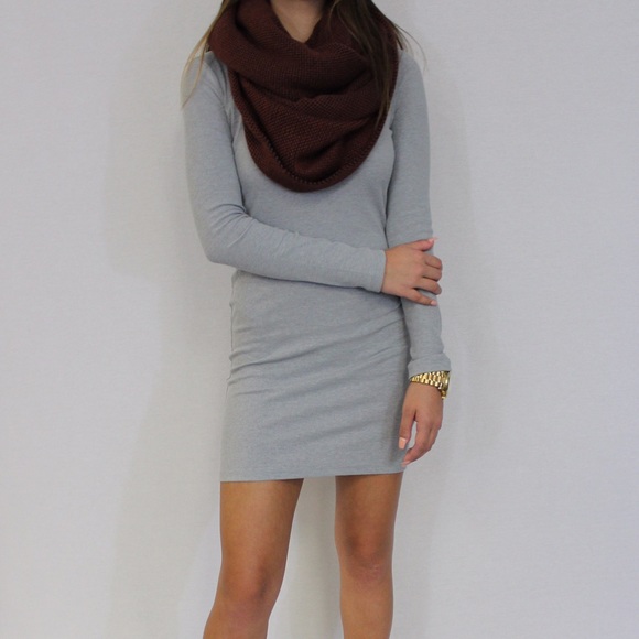 Grey ribbed long sleeve dress