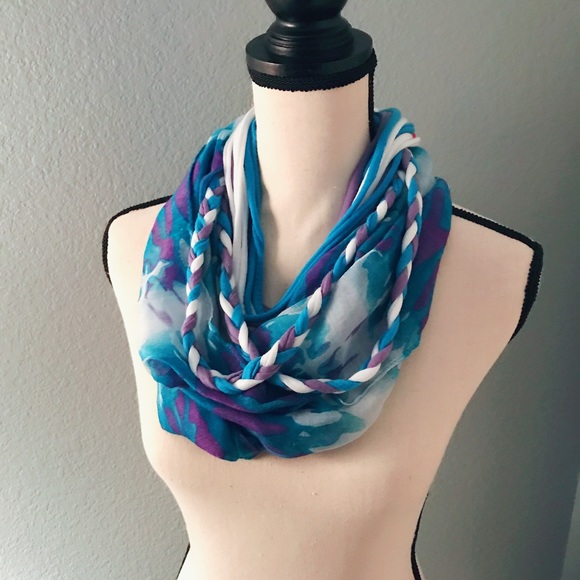 Justice for Girls eternity scarf