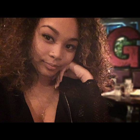 Meet your Posher, Jada