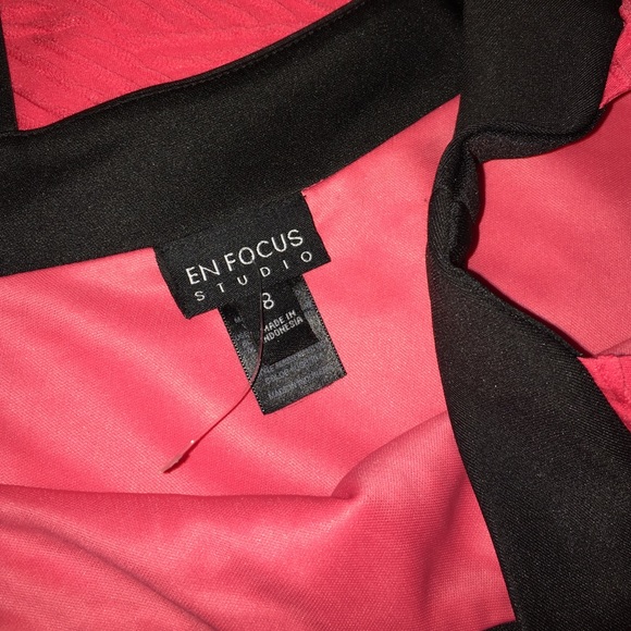 Black n coral dress - Picture 3 of 4