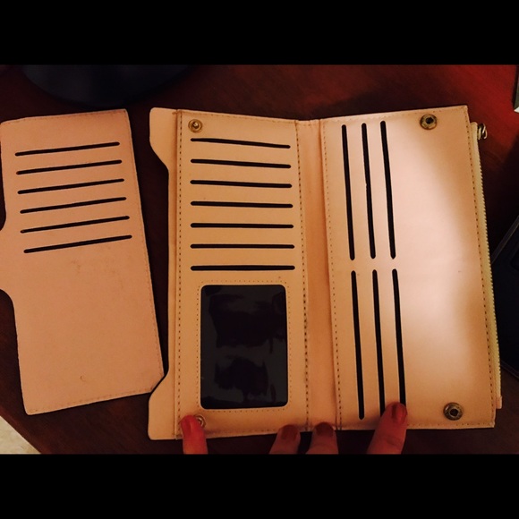 Wallet - Picture 3 of 4
